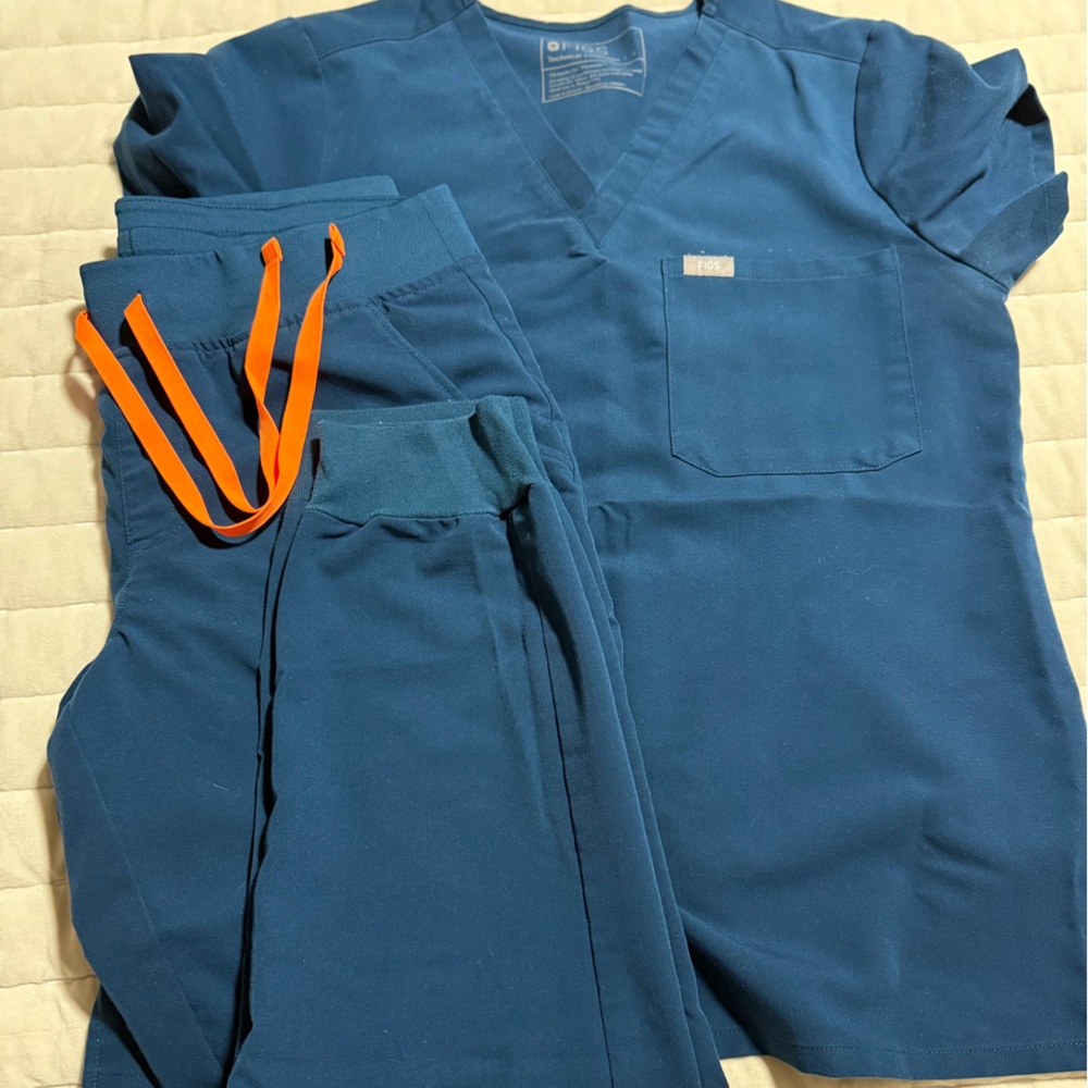 Caribbean blue figs scrub set